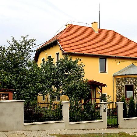 Nemes Apartman Eger Quarto foto